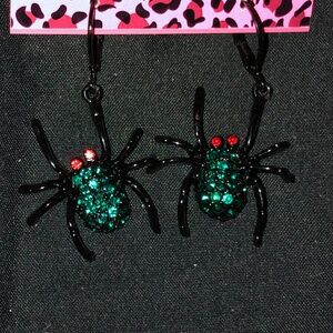 VTG Betsey Johnson Green Rhinestone Spider Dangle Earrings Witchy Whimsigoth